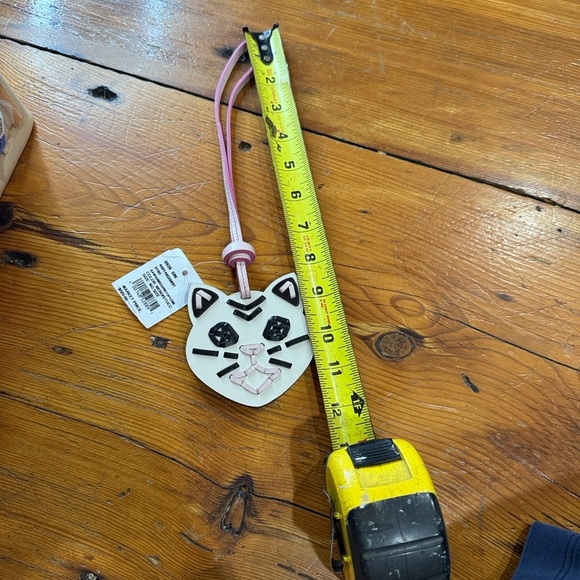 Tod’s Cat Face Leather Bag Charm in Pink and White - Picture 10 of 12